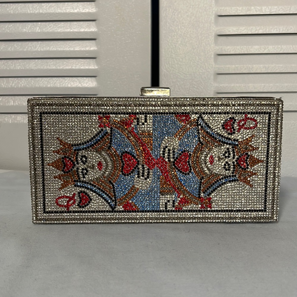Queen of Hearts Clutch